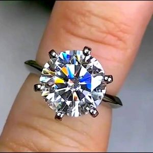 Platinum 3.0 carat Moissanite Ring